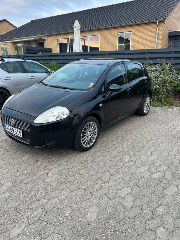 Fiat Grande Punto, Benzin, 2010