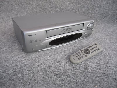 VHS videomaskine, Prosonic, VCR X-41 "Incl. fjernbtj", Perfekt, 

- ALU-farvet,
- Incl. fjernbetjeni