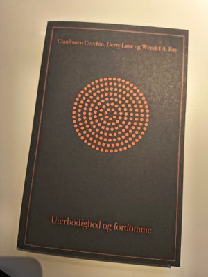 Uærbødighed og fordomme, Gianfranco Cecchin m.fl., år 1994, 2012 udgave, Bogen er købt juli 2024 og 