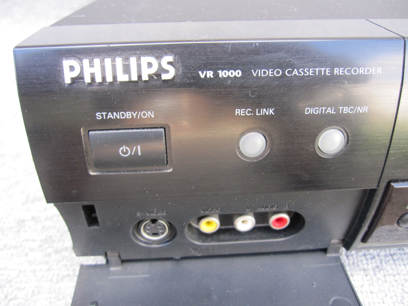 Super VHS, Philips, VR 1000
