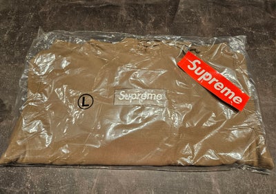 Hættetrøje, Supreme, str. L,  Dark Sand,  Ubrugt, Helt ny Supreme Box Logo hoodie 
Fra FW23. 
Dark S