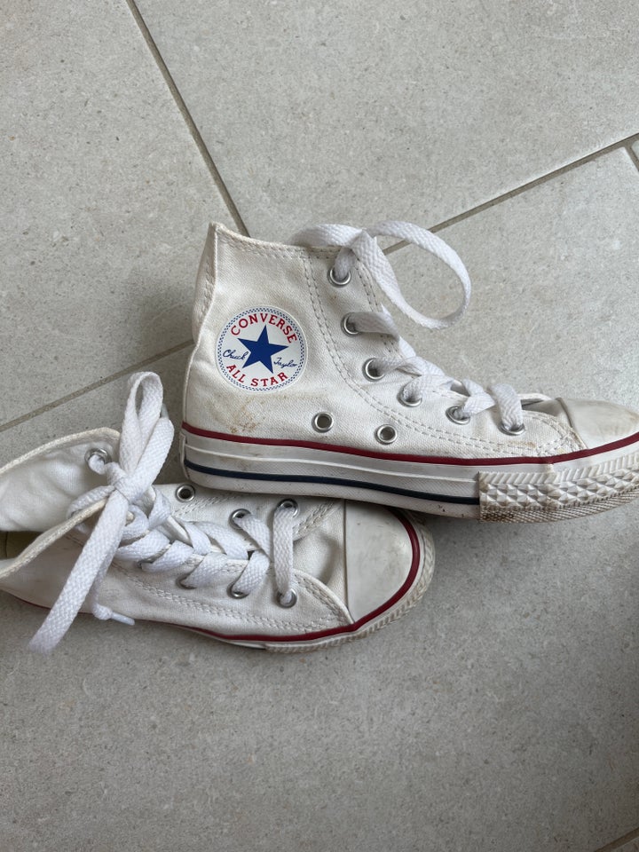 Sneakers, str. 28, Converse