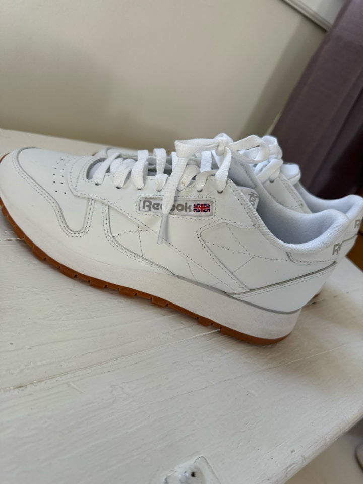 Sneakers, str. 38,5, Reebok