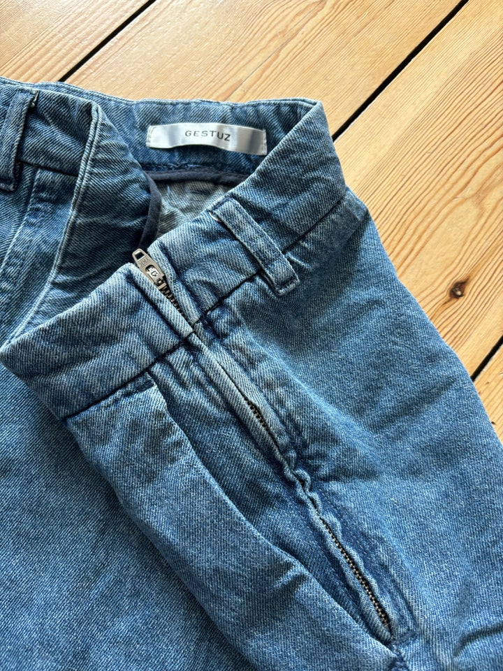 Denim, str. 40, Gestuz