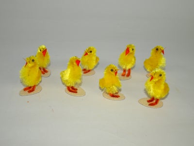 Påskepynt, påske kyllinger, Søde små kyllinger til påskens pynt. De er alle i flot stand og sælges s