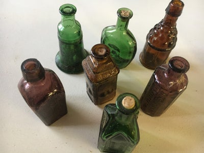 Glasflasker, 7 stk. Små Grønne og Brune Glas Flasker ca. 8,5 cn høj.

Ialt kr. 105,-


Kan afhentes 