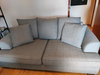 Sofa, 2 pers. , Ilva, Denne sofa står i pæn stand. Mål: L:200cm. Dybde:110cm. Højde: med/uden hynder