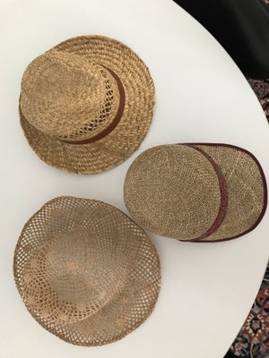 Hat, Stråhat, Stråhat, str. One size,  Næsten som ny, Stråhat. Forskellige stråhatte . Prisen er for