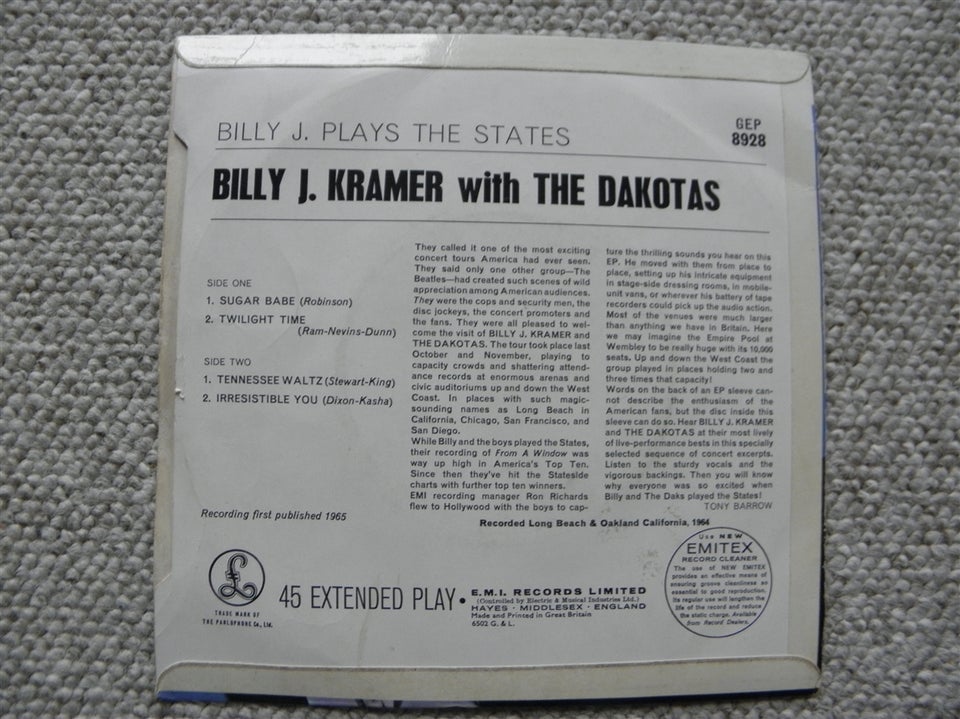 EP, Billy J Kramer with The Dakotas, Billy plays the states