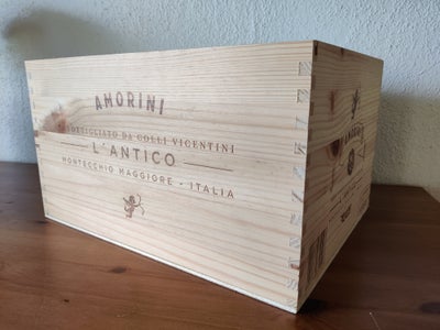 Træ kasse / vinkasse, Amorini Italia, Flot trækasse / vinkasse med skydelåg. Opbevarings kasse / Bog