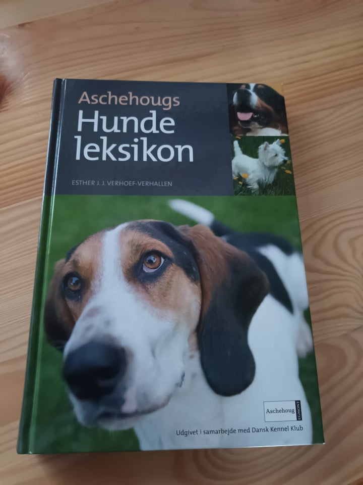 Aschehougs hundeleksikon, Esther J. J. Verhoef verhallen,