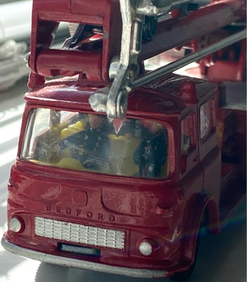 Legetøj, Corgi Major brandbil, Meget flot gammel brandbil fra 1960-70. 
Sender med GLS som sporbar p