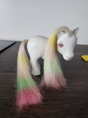 My Little Pony, My little pony g1, Hadbro, Mummy Berrytown uden sine cutie mark. Jeg ved ikke hvorfo
