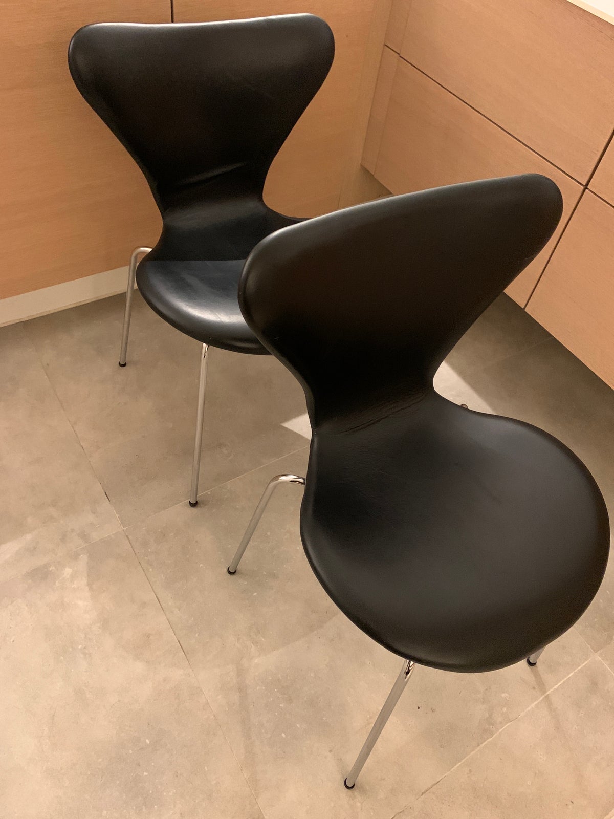 Arne Jacobsen 3107 Spisestuestol dba.dk K b og Salg af Nyt