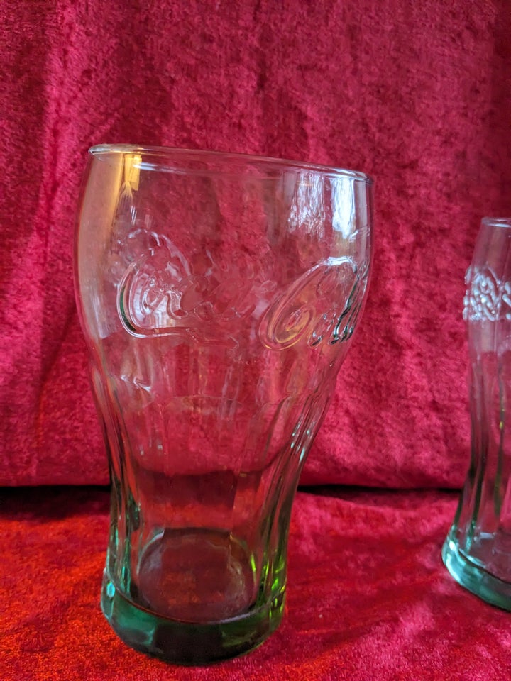 Coca Cola, Coca Cola glas