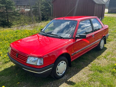 Peugeot 309, 1,6 XRi, Benzin, 1990, km 176000, rød, træk, nysynet, 3-dørs, centrallås, startspærre, 