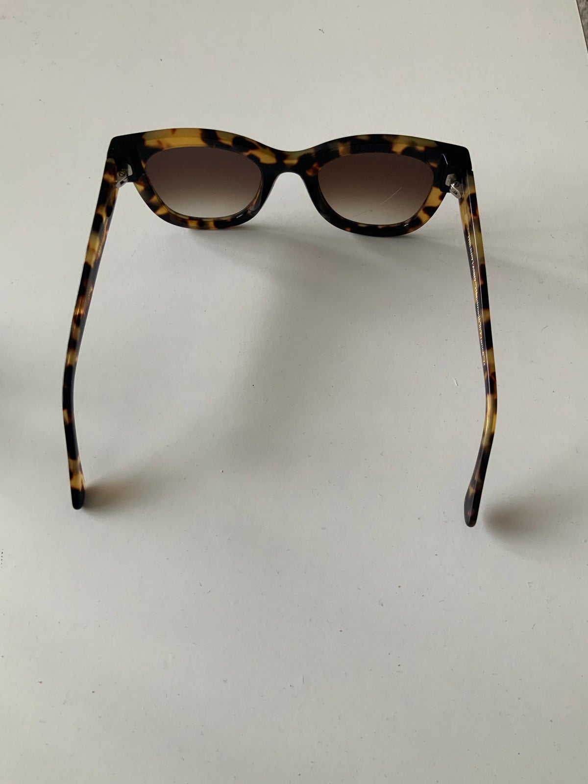 Solbriller dame, Thierry Lasry