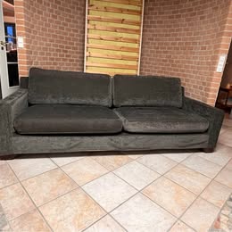 Sofa, stof, 6 pers., 2 sofaer, 230bx 95 xd 65 h

**Sælges:** 2 stk. sofaer, købt hos Jytte Demuth, H