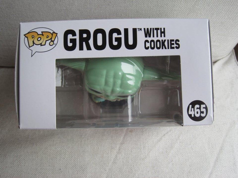 Funko Pop #465 Grogu with cookies Flocked