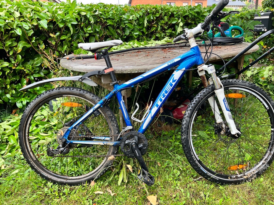 trek 4300 hardtail