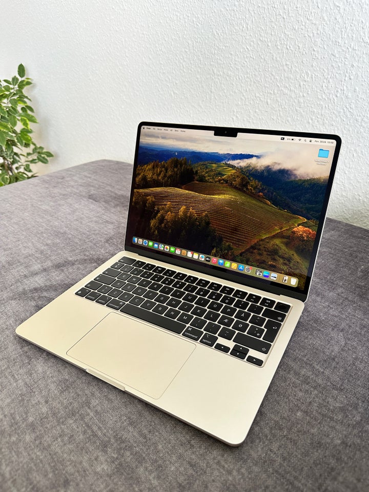 MacBook Air, M2 2022, 8 GB ram