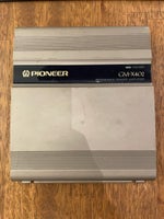 Pioneer GM-X402, Forstærker