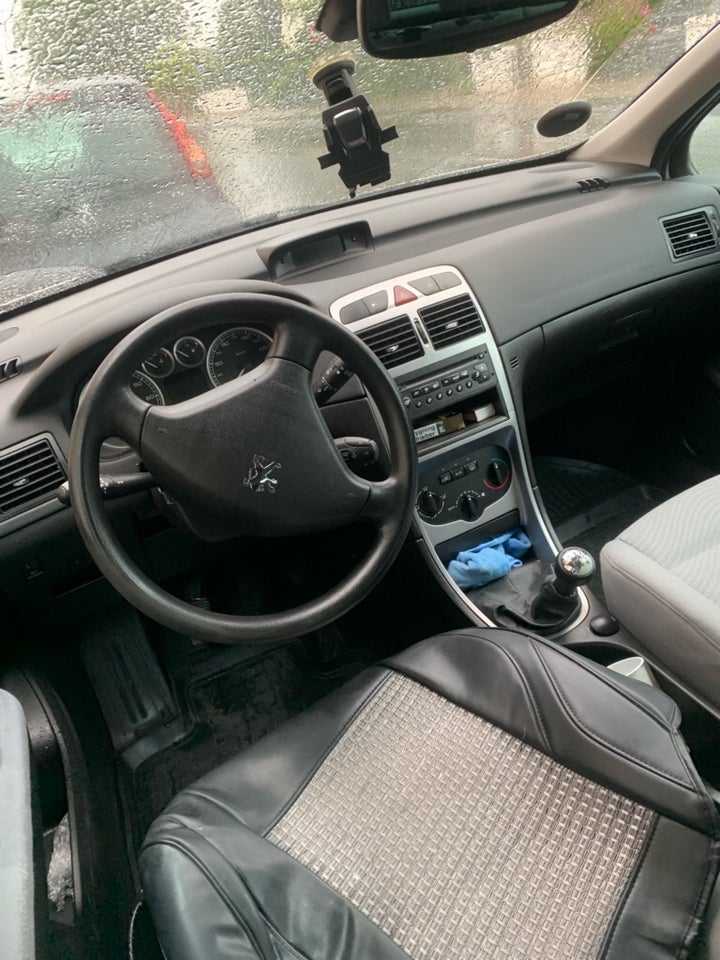 Peugeot 307, Benzin, 2004