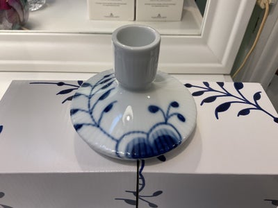 Porcelæn, Blå Mega Riflet Lysestage 8 cm, Royal Copenhagen, Ny vare. Se foto
Den er fuldstændig ny o