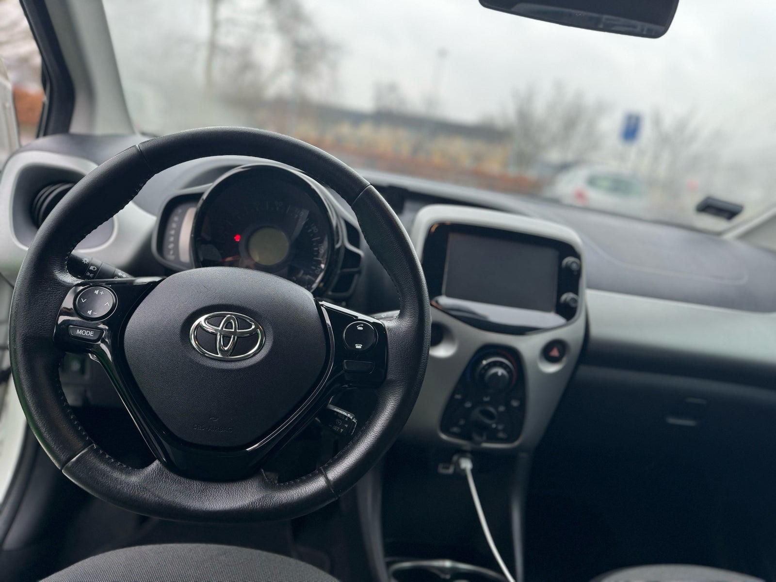 Toyota Aygo, 1,0 VVT-i x-touch, Benzin