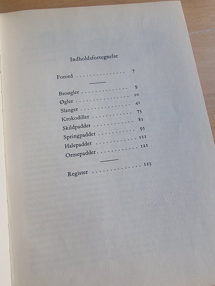 Alverdens krybdyr og padder, Hans Hvass, emne: biologi og