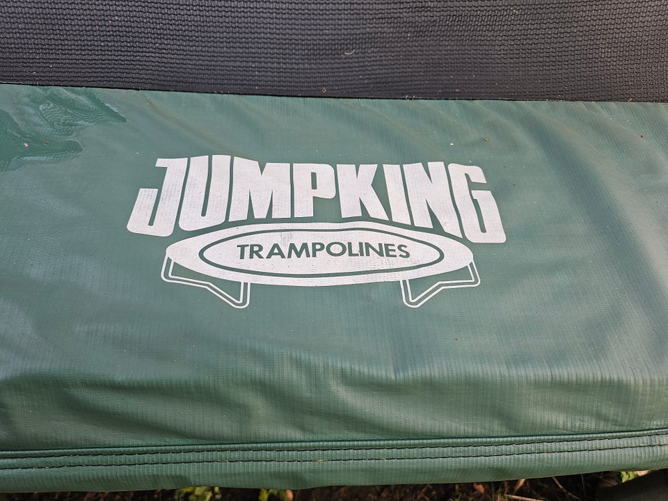 Trampolin, Jumpking ovalpod 11