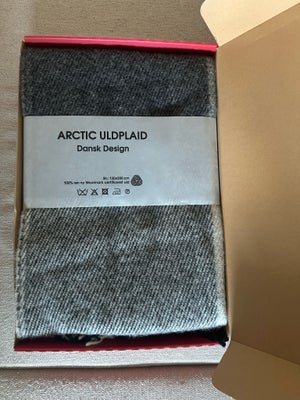 Plaid, ægte tæppe, Uld, Arctic uldplaid - Dansk Design
Flot hel ny uld tæppe. God jule gave.
100% re