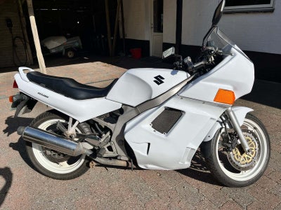 Suzuki, Gs 500, 500 ccm, 60 hk, 1992, 29000 km, Hvid, m.afgift, Rigtig flot motorcykel med meget lav