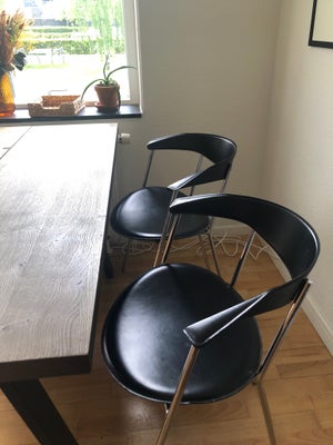 Spisebordsstol, Læder, 4 stk. pæne spisebordstole i ægte læder. Designet og produceret i Italien.
Be