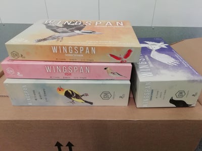 Wingspan med udvidelser, strategi, familiespil, brætspil, The game Wingspan and European, Asian and 
