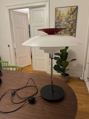 Arkitektlampe, Louis Poulsen, Sælger PH 80 bordlampe. Fremstår i meget fin stand. 

Lampen kan ses o