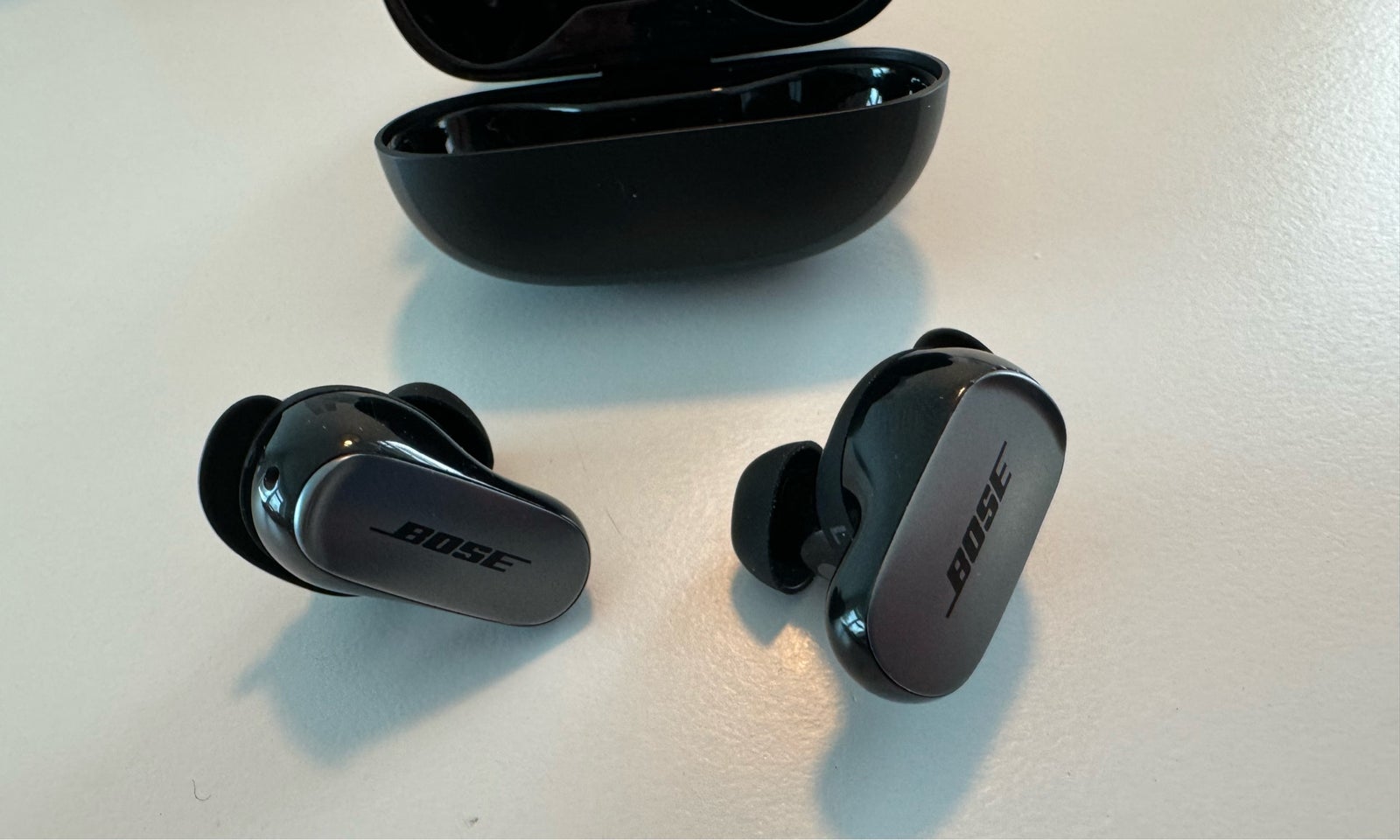 in-ear hovedtelefoner, Bose, Bose QuietComfort Ultra