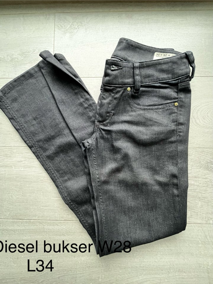 Jeans, Diesel, str. 30