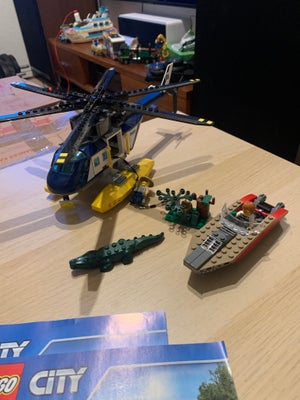 Lego City, Lego 60067, Super fed Lego city sumphelikopter og sumpbåd sælges.
Alle dele er der og beg