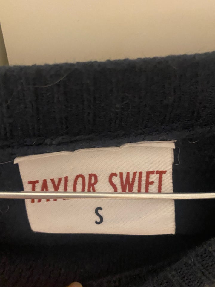 Sweater, Taylor Swift, str. 36