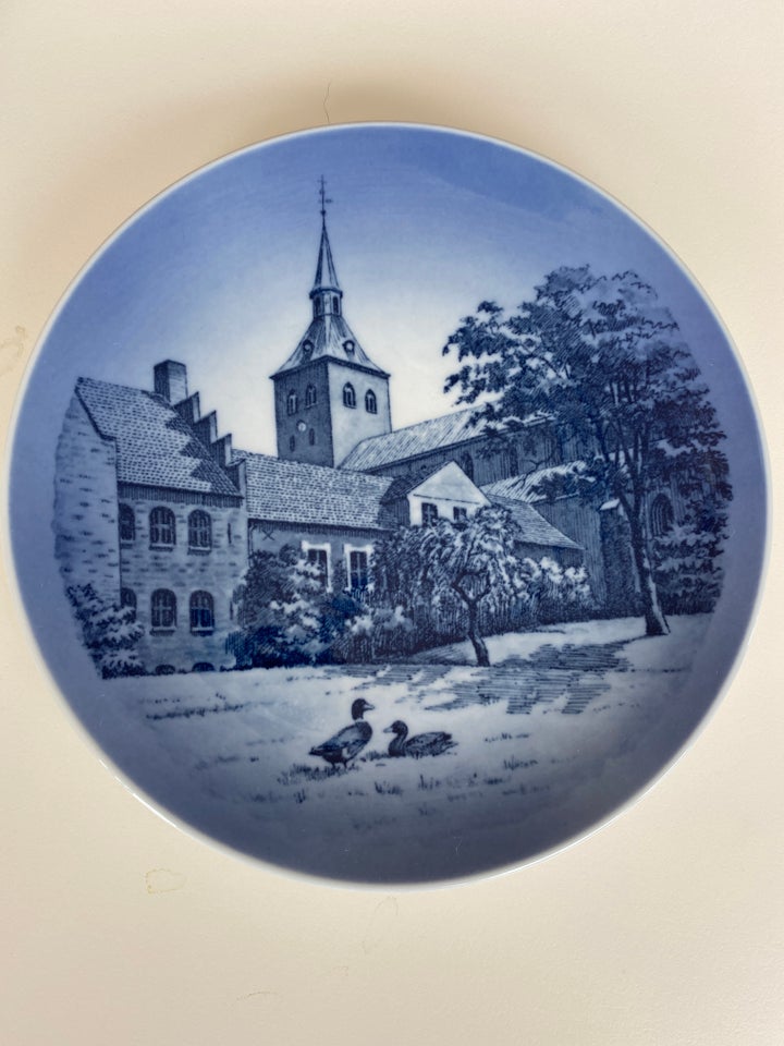 Platter med domkirker, Royal Copenhagen