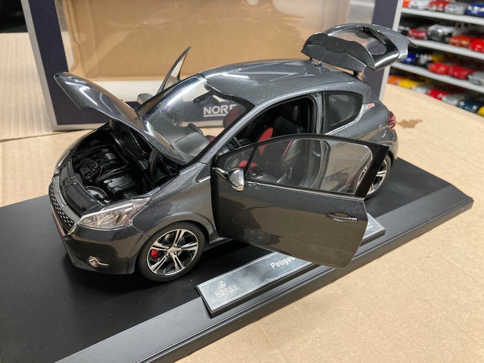 Modelbil, Peugeot 208 GTi 1/18, skala 1:18