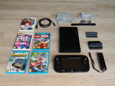 Nintendo Wii U, med 5 spil, 

Sættet indeholder:
Wii U konsol 32 GB
Wii U Gamepad.
Alle kabler og la