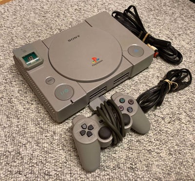 Playstation 1, PS1, Har denne Playstation 1 med 1 kontroller, 1 memory card og diverse kabler.
Virke