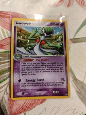 Samlekort, Gardevoir 9/108 holo, Rare pokemon kort fra EX: Power Keepers serien.

Kan sendes med GLS