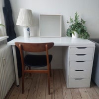 Skrivebord, IKEA, b: 120 d: 60 h: 75