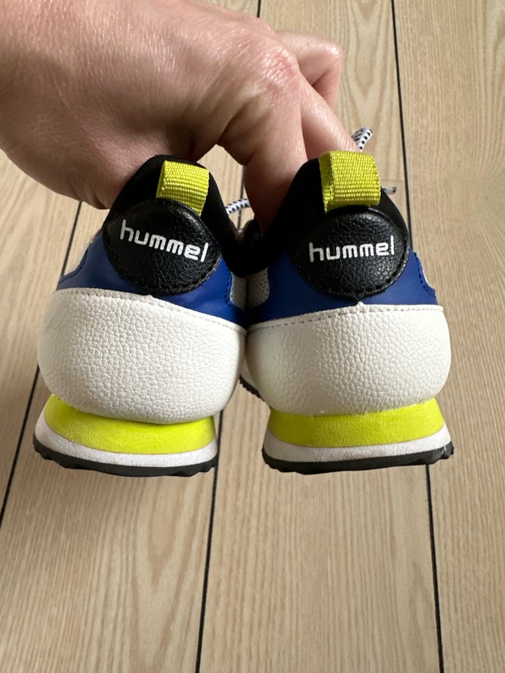 Sneakers, str. 28, Hummel