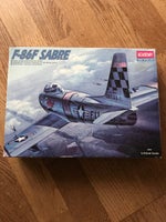 Byggesæt, Acedemy Hobby Models Kits F-86F Sabre, skala