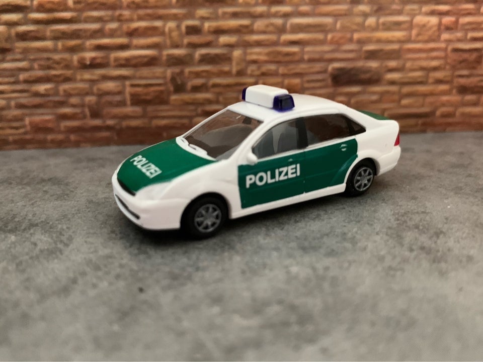 Modelbil, LR-BILER 1:87, 3 sampak politibiler i æsker