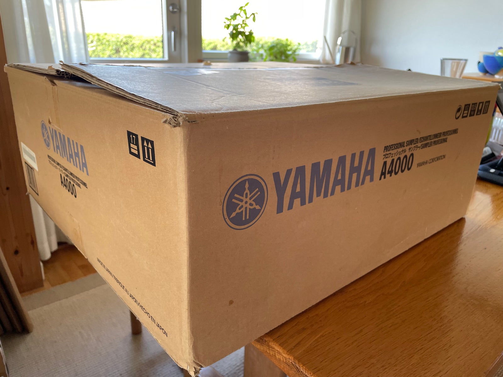 Analog sampler, Yamaha A 4000